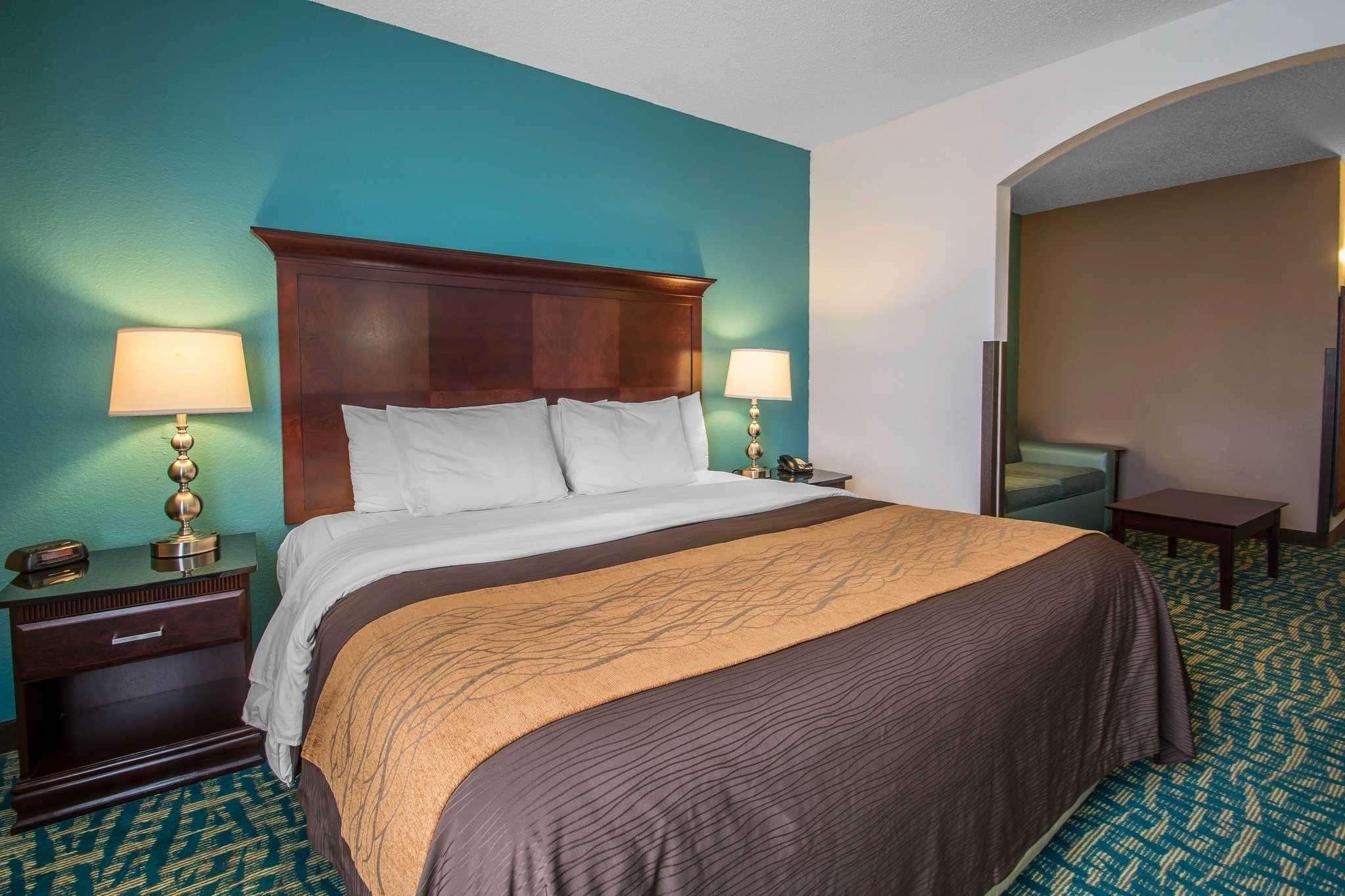 Comfort & Lauderdale West Turnpike Hotel Lauderdale Lakes
