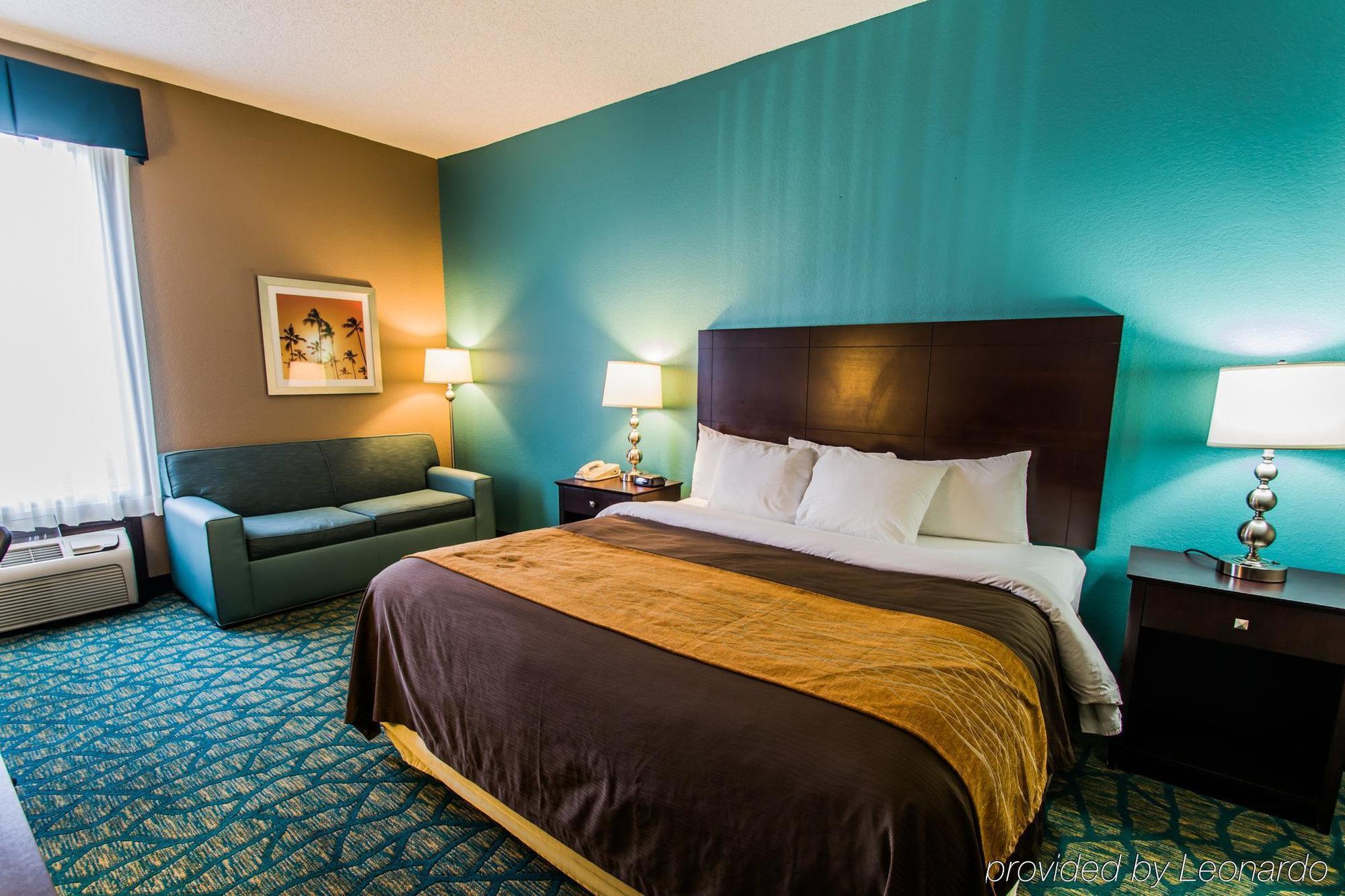 Comfort & Lauderdale West Turnpike 2* Lauderdale Lakes