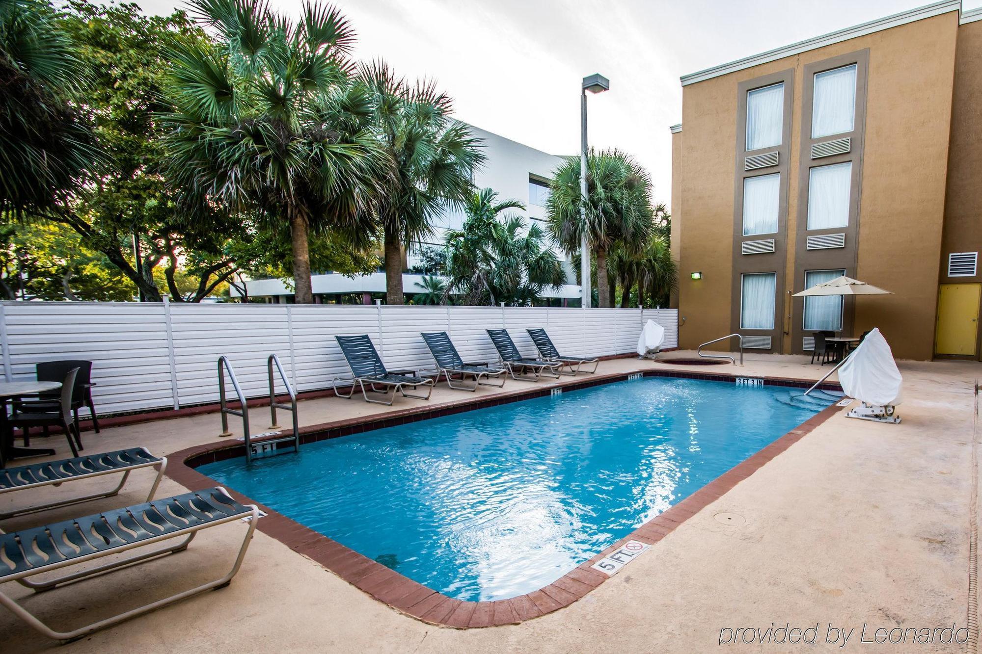 Comfort & Lauderdale West Turnpike Lauderdale Lakes